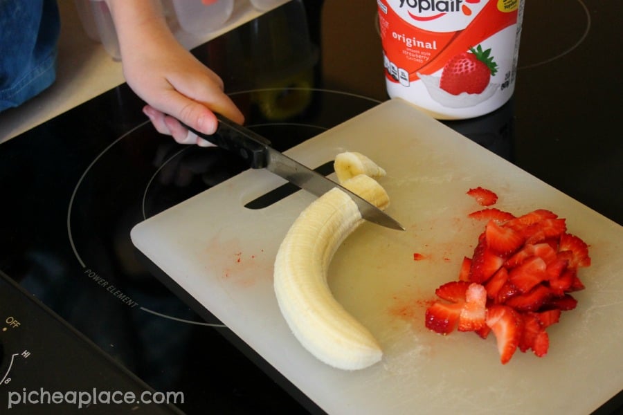 Frozen Fruit Pops - only THREE ingredients!!  Get the recipe on PicheaPlace.com