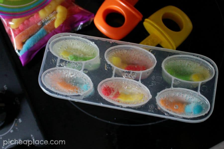 Sweet and Sour Fizzy Gummy Pops