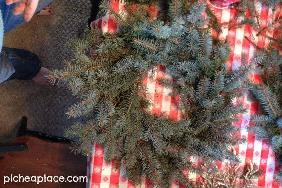 Easy DIY Evergreen Wreath Tutorial