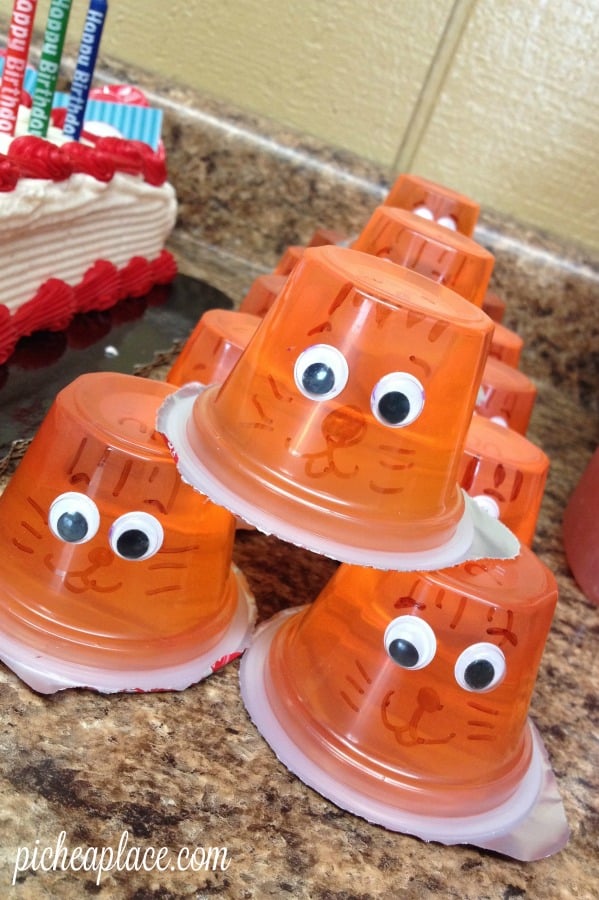 Tiger Jello Cup | Daniel Tiger party food idea | This Daniel Tiger birthday party was so much fun for the kids and super easy for this busy mom to throw together. Click through to the post to get ideas for Daniel Tiger themed food, crafts, activities, and more!