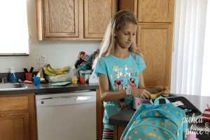 Don't let the first day of school sneak up on you. Be ready to be a smash hit the first day of school with these 8 back to school tips for tween girls!