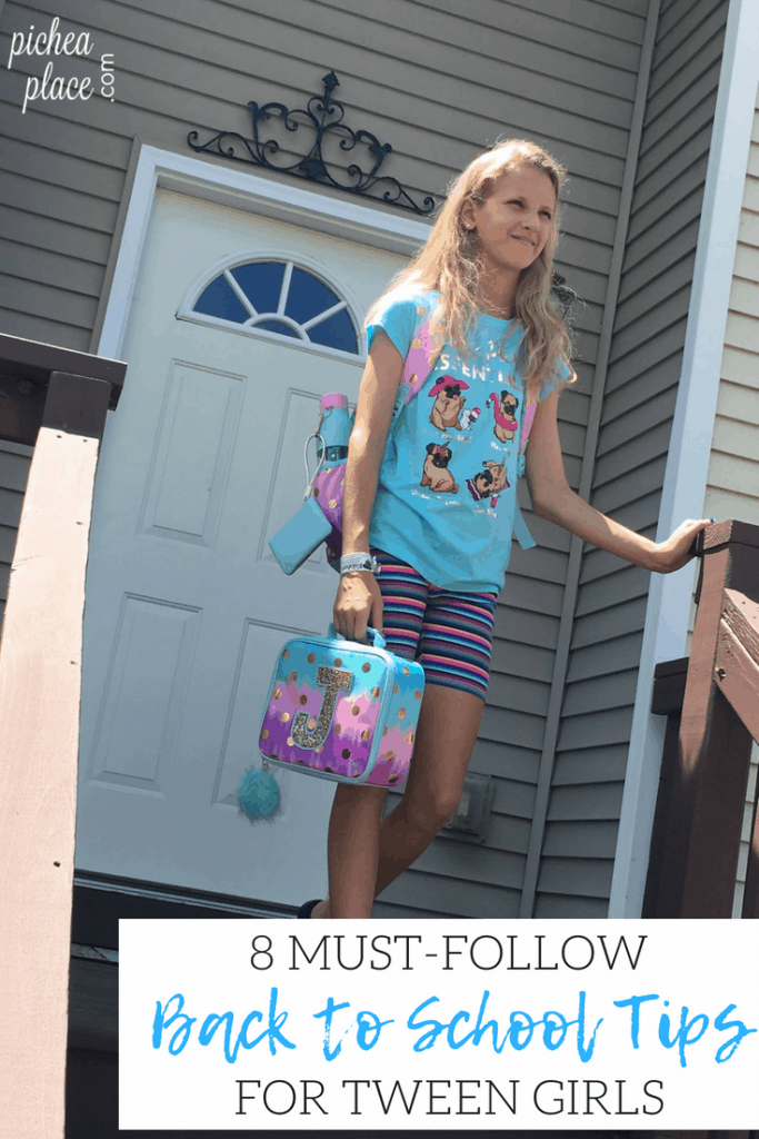 Don't let the first day of school sneak up on you. Be ready to be a smash hit the first day of school with these 8 back to school tips for tween girls!