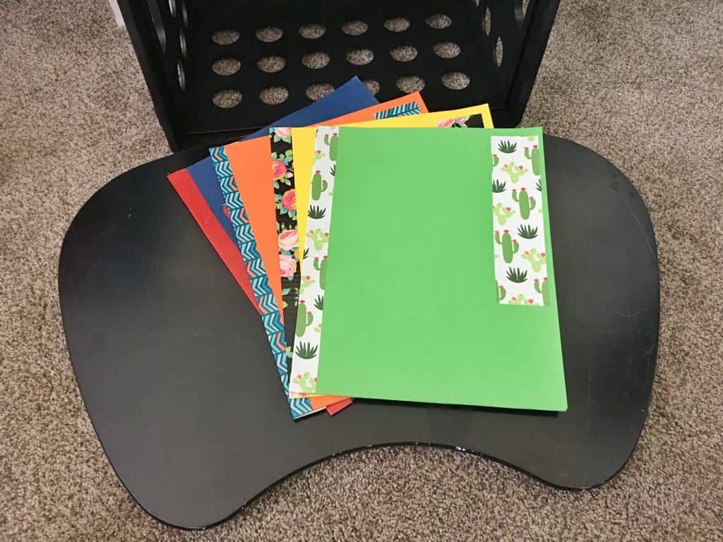 Set your student up for success with a portable DIY homework station for tweens and teens that will help them get and stay organized this school year!