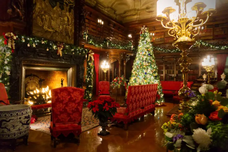 Take a Festive Stroll Through the Past with the Best Holiday Historic Home Tours in America